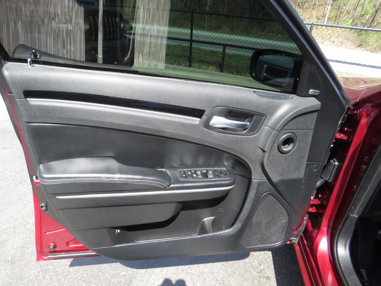 Chrysler 300 300S AWD 2019