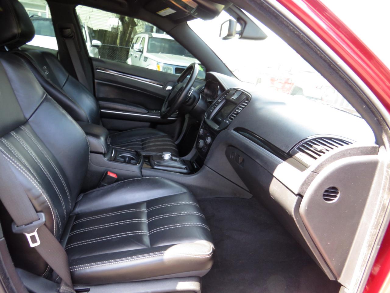 Chrysler 300 300S AWD 2019