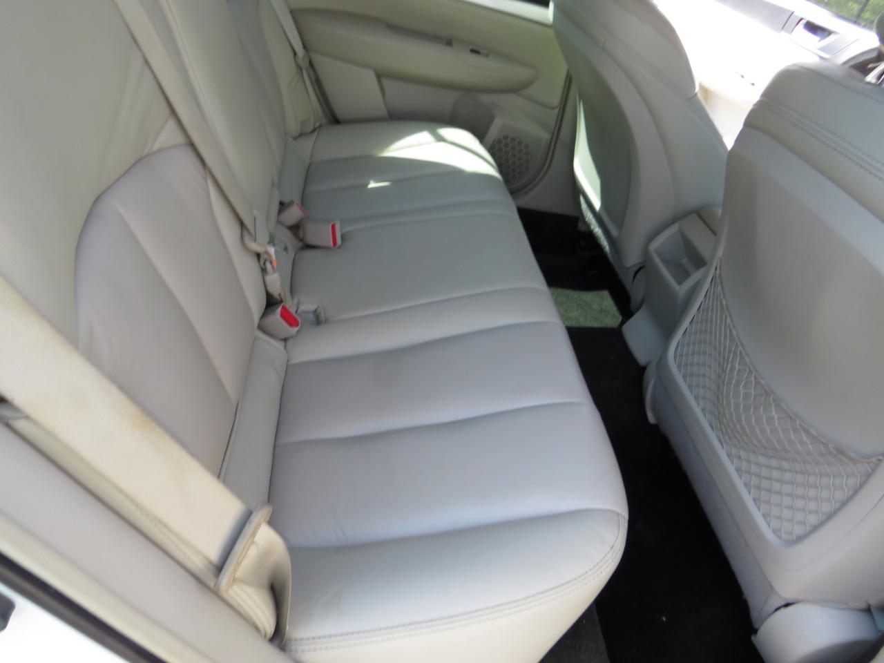 Subaru Outback 4dr Wgn H4 Auto 2.5i 2012