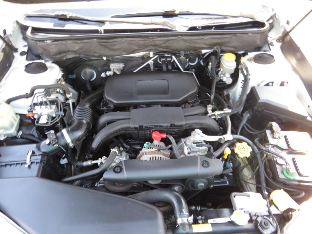 Subaru Outback 4dr Wgn H4 Auto 2.5i 2012