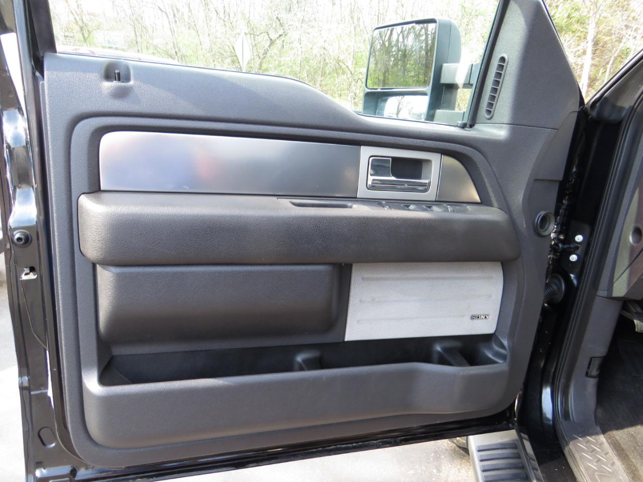 Ford F-150 4WD SuperCrew 145" King Ranch 2013