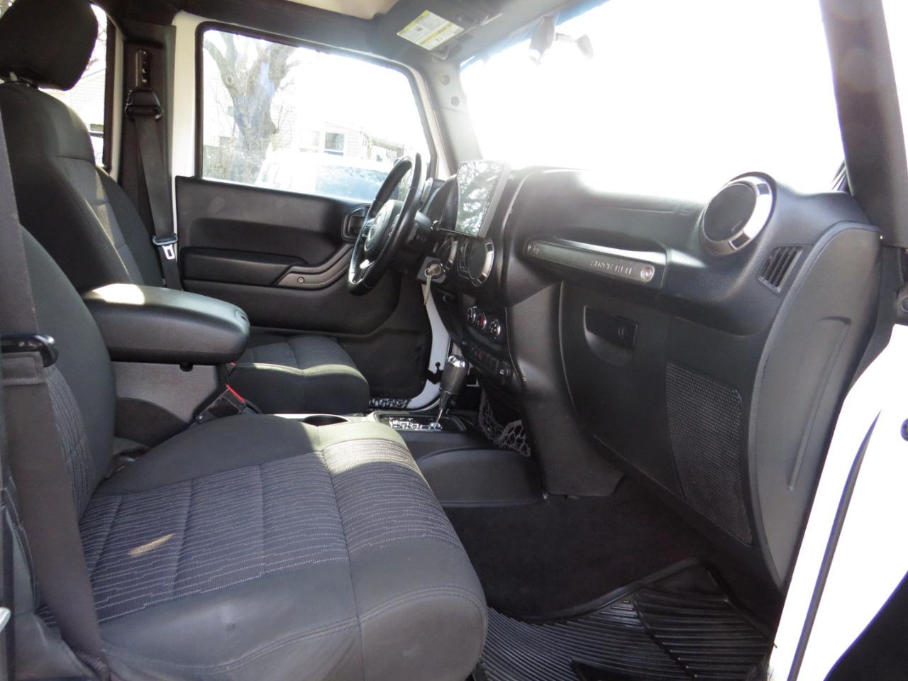 Jeep Wrangler Unlimited 4WD 4dr Sport 2012