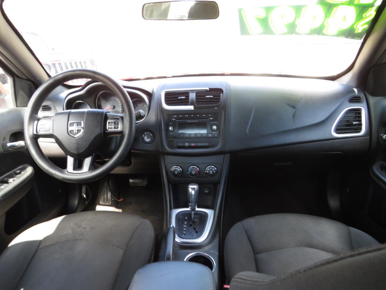 Dodge Avenger 4dr Sdn SE 2013