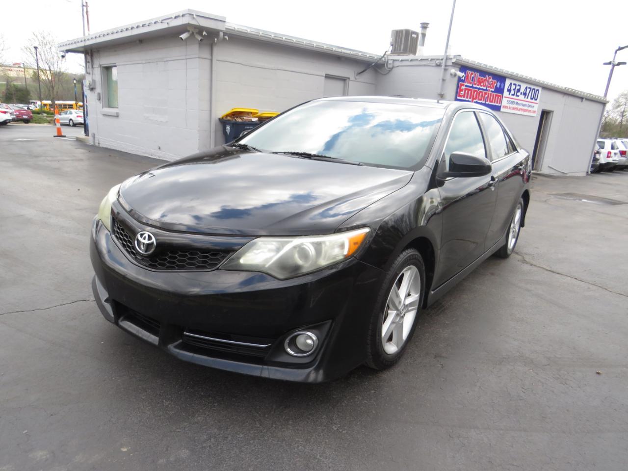 Toyota Camry 2014.5 4dr Sdn I4 Auto SE Sport (Natl) 2014