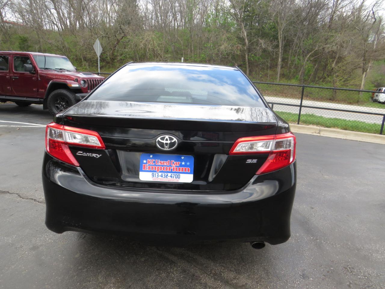 Toyota Camry 2014.5 4dr Sdn I4 Auto SE Sport (Natl) 2014