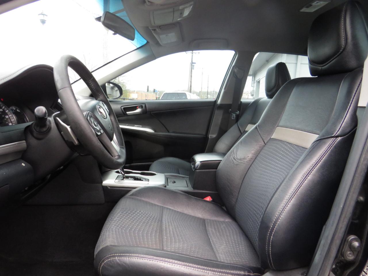 Toyota Camry 2014.5 4dr Sdn I4 Auto SE Sport (Natl) 2014