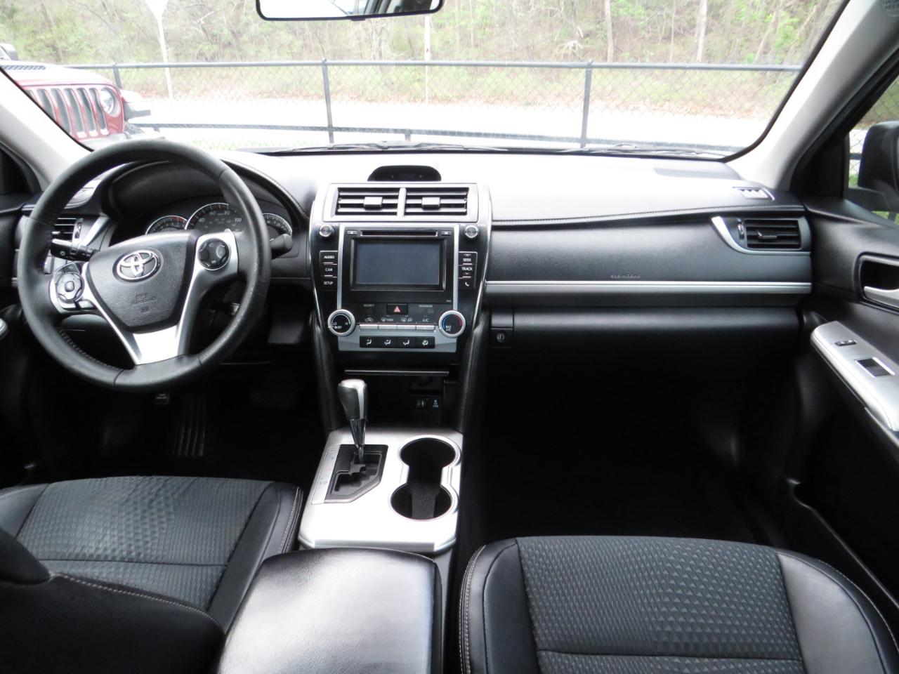 Toyota Camry 2014.5 4dr Sdn I4 Auto SE Sport (Natl) 2014