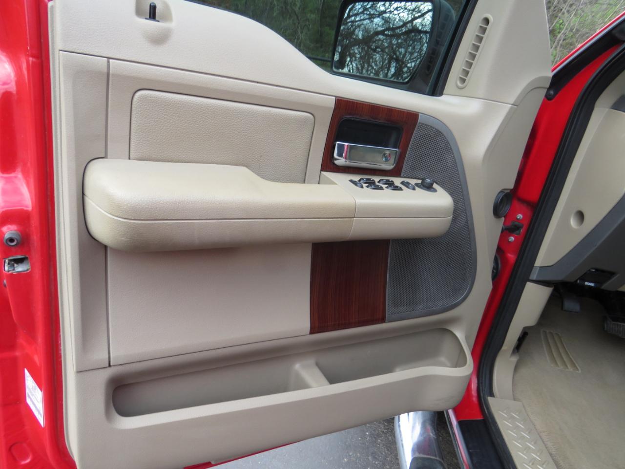 Ford F-150 SuperCrew 139" King Ranch 4WD 2006