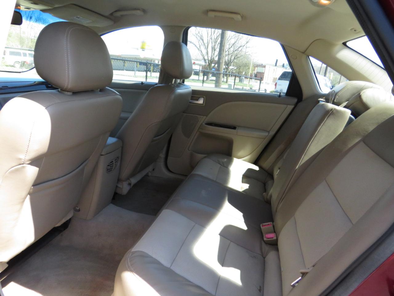 Mercury Montego 4dr Sdn 2WD Premier 2006