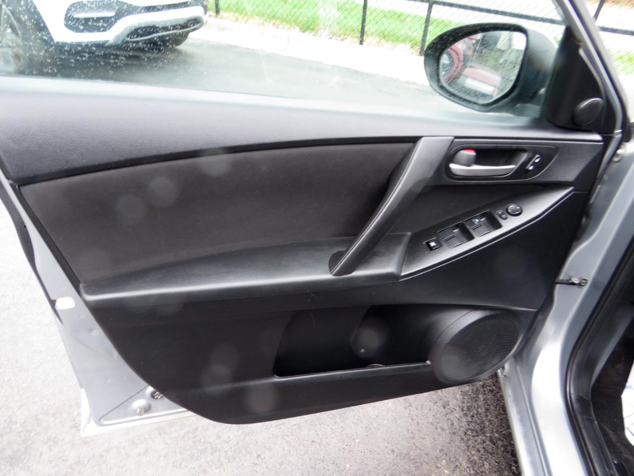 Mazda MAZDA3 5dr HB Auto i Touring 2012