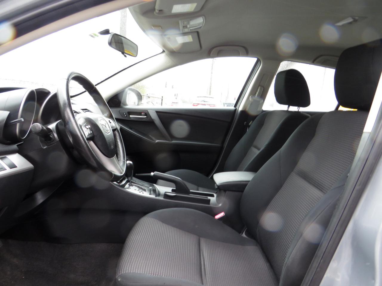Mazda MAZDA3 5dr HB Auto i Touring 2012