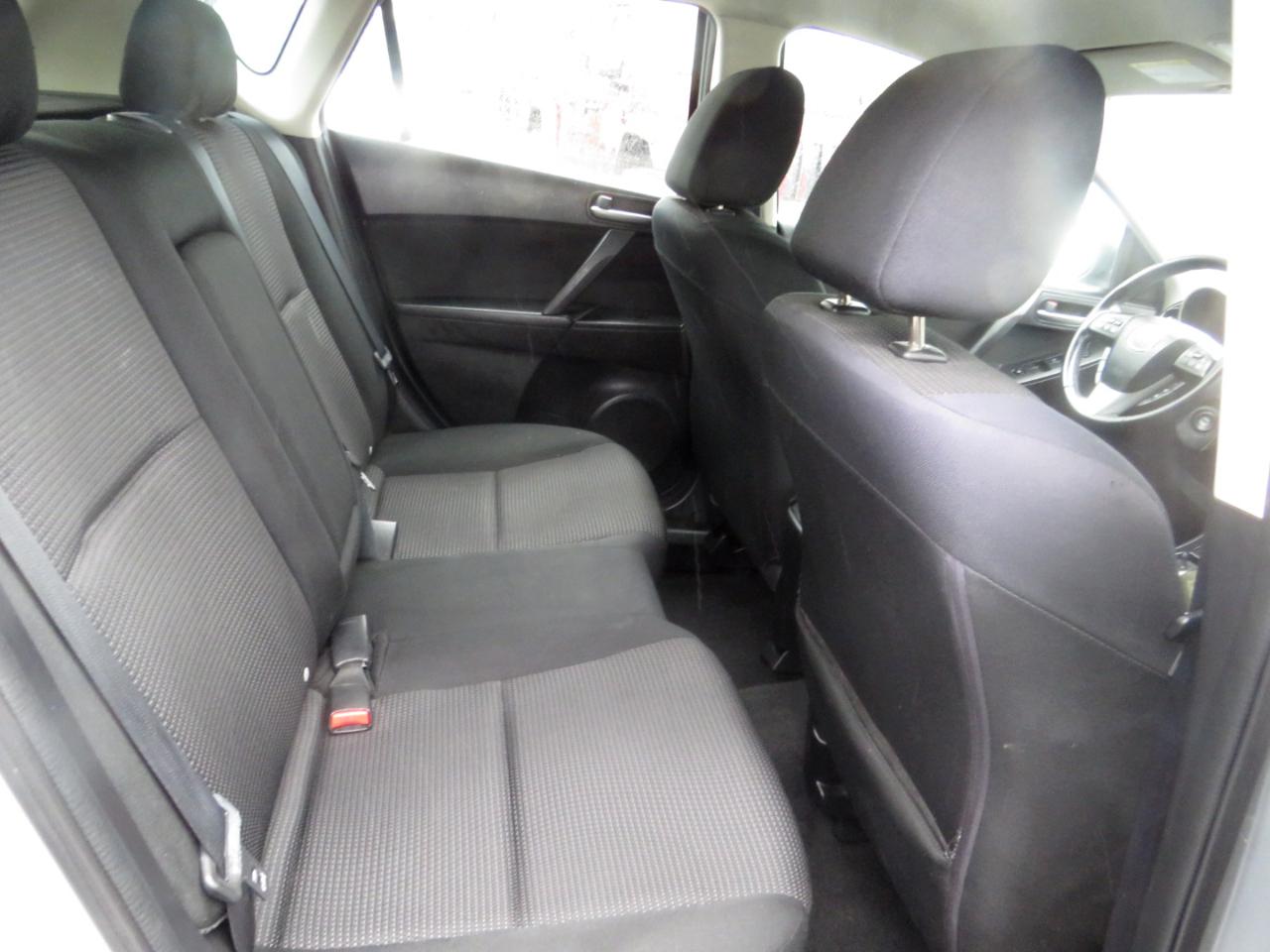 Mazda MAZDA3 5dr HB Auto i Touring 2012