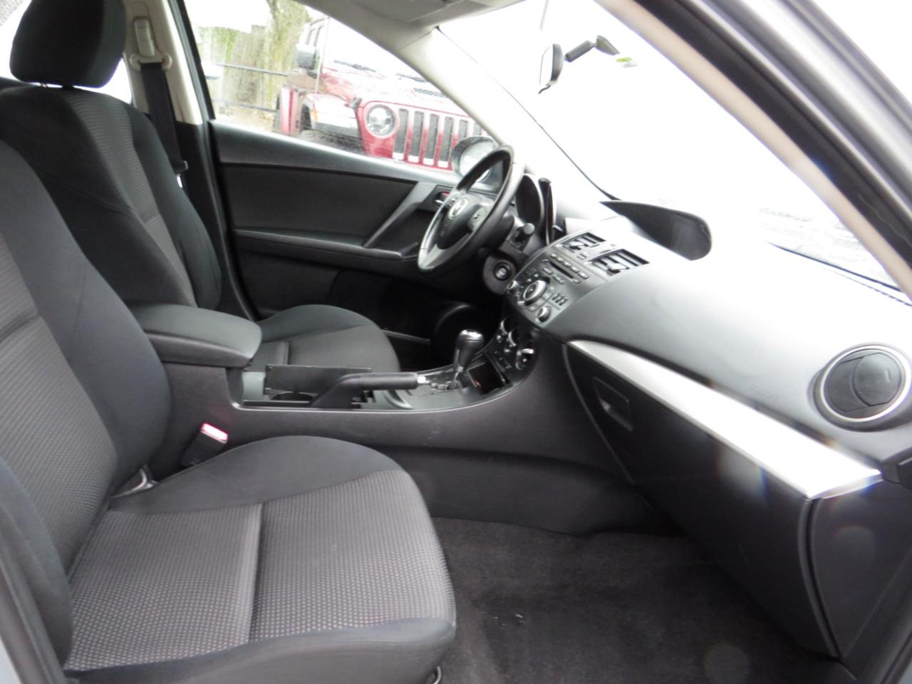 Mazda MAZDA3 5dr HB Auto i Touring 2012
