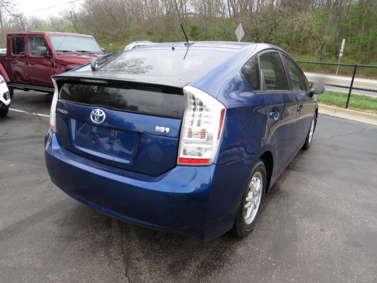 Toyota Prius 5dr HB III (Natl) 2011
