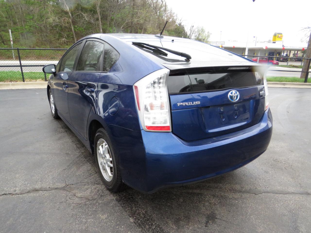 Toyota Prius 5dr HB III (Natl) 2011
