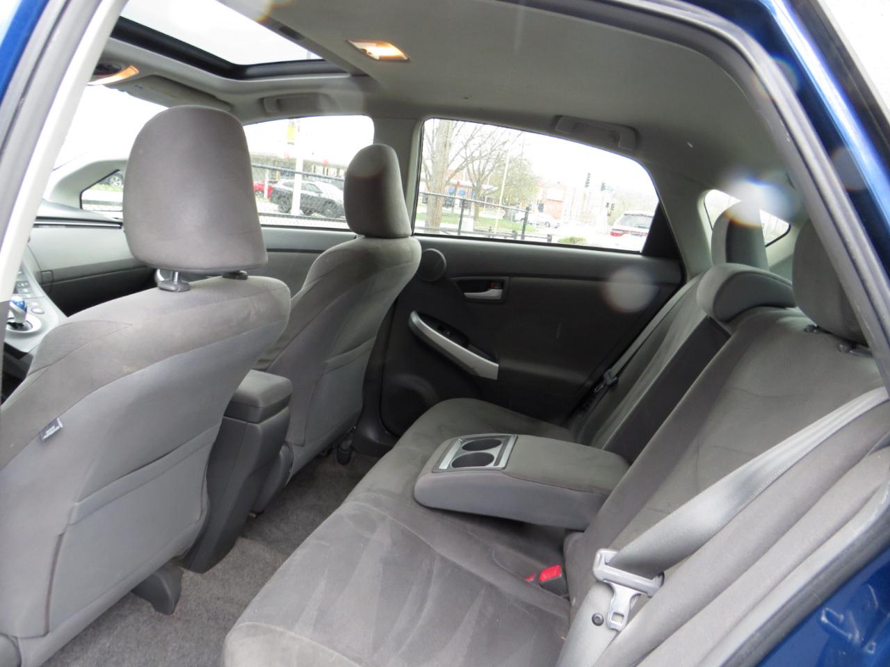 Toyota Prius 5dr HB III (Natl) 2011