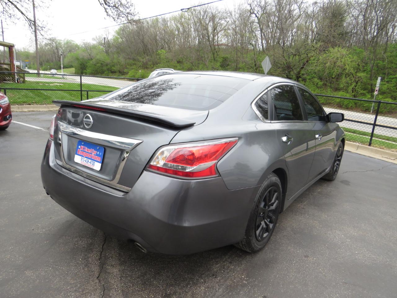 Nissan Altima 4dr Sdn I4 2.5 2014