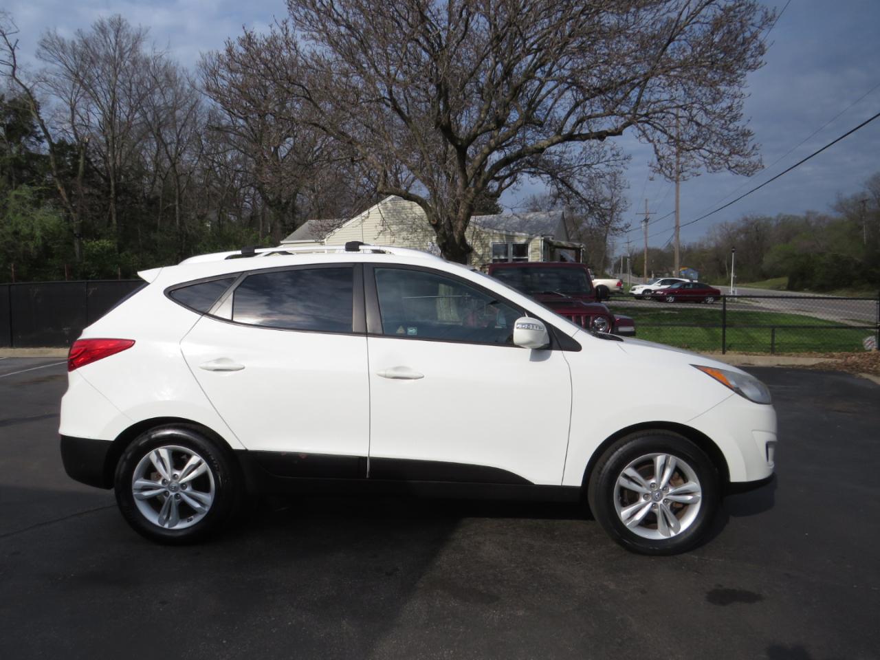 Hyundai Tucson FWD 4dr Auto GLS 2012