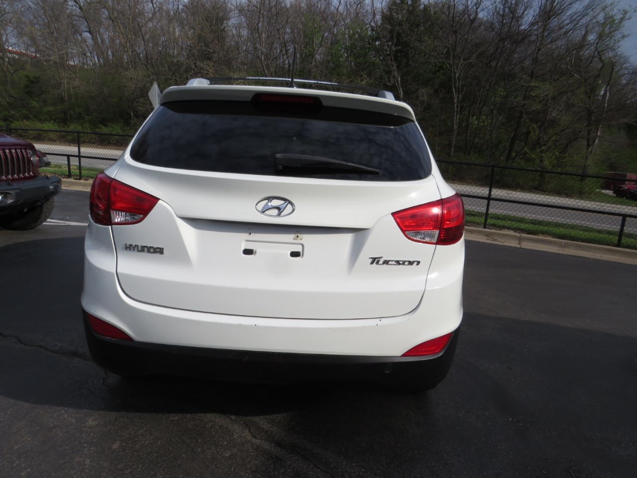 Hyundai Tucson FWD 4dr Auto GLS 2012