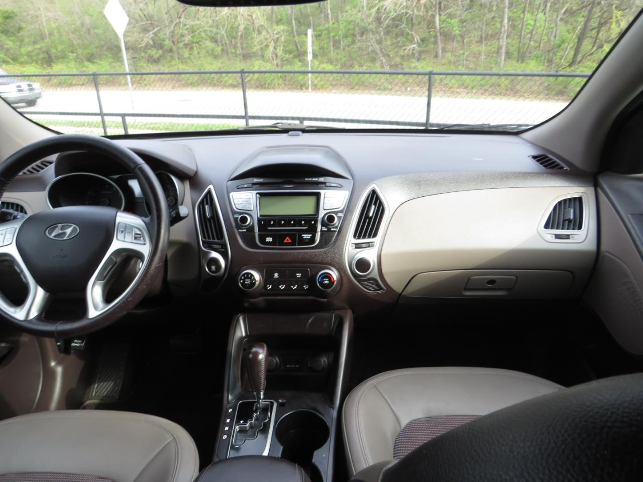 Hyundai Tucson FWD 4dr Auto GLS 2012