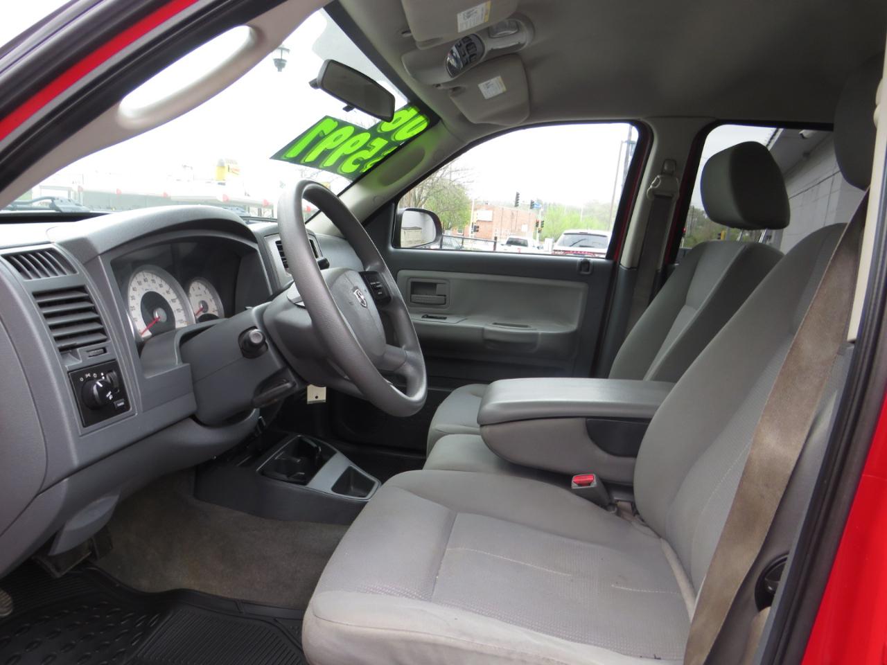 Dodge Dakota 4dr Quad Cab 131 SLT 2006