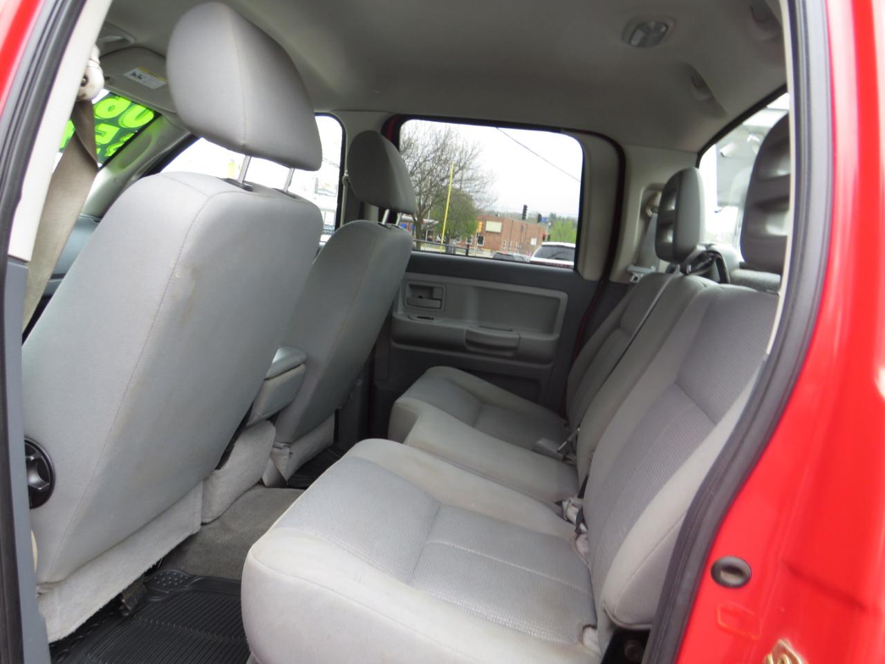 Dodge Dakota 4dr Quad Cab 131 SLT 2006