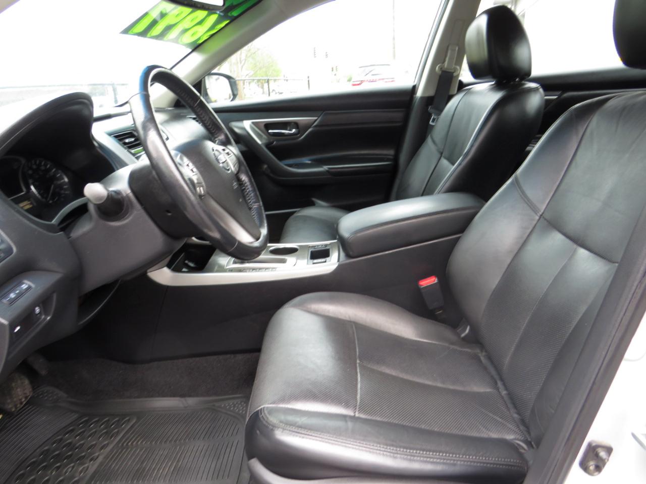 Nissan Altima 4dr Sdn I4 2.5 SL 2014