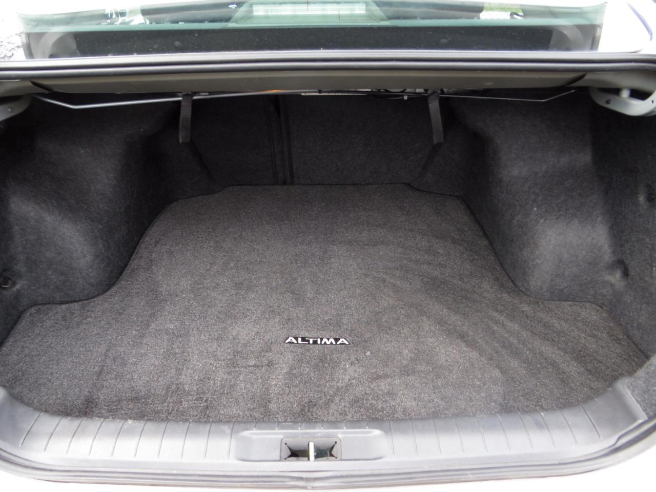 Nissan Altima 4dr Sdn I4 2.5 SL 2014