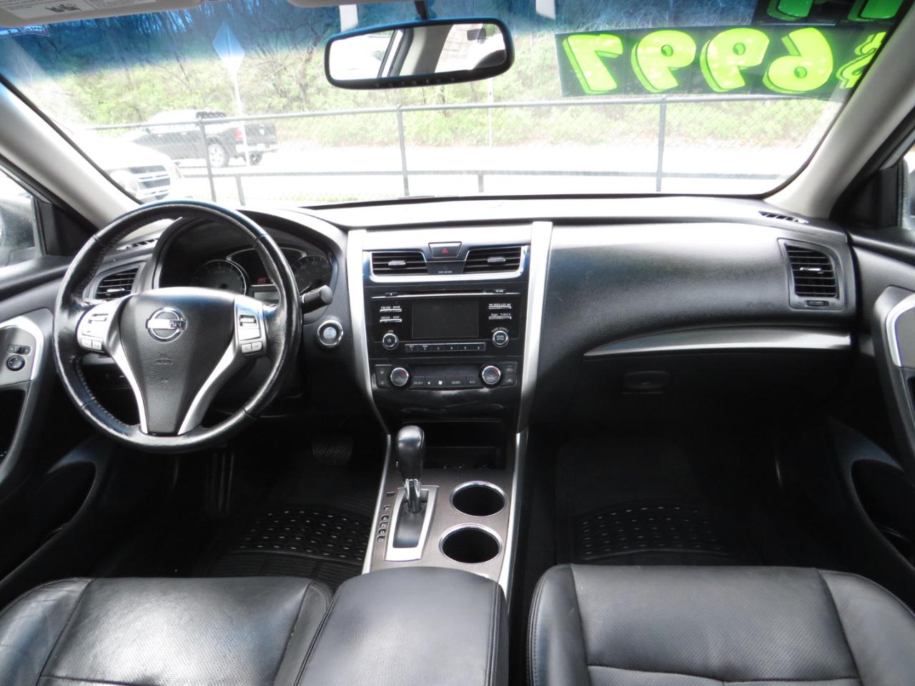 Nissan Altima 4dr Sdn I4 2.5 SL 2014