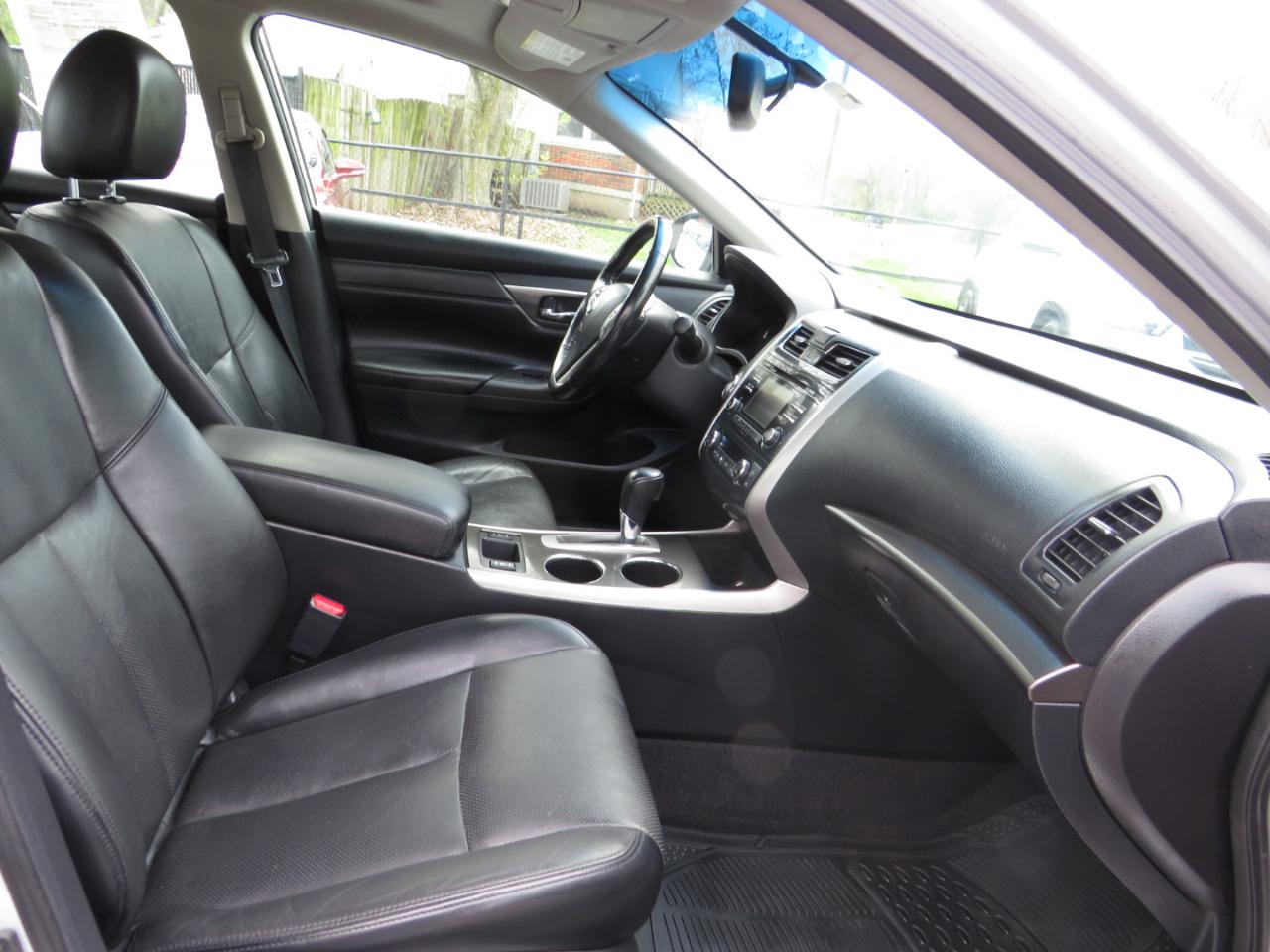 Nissan Altima 4dr Sdn I4 2.5 SL 2014