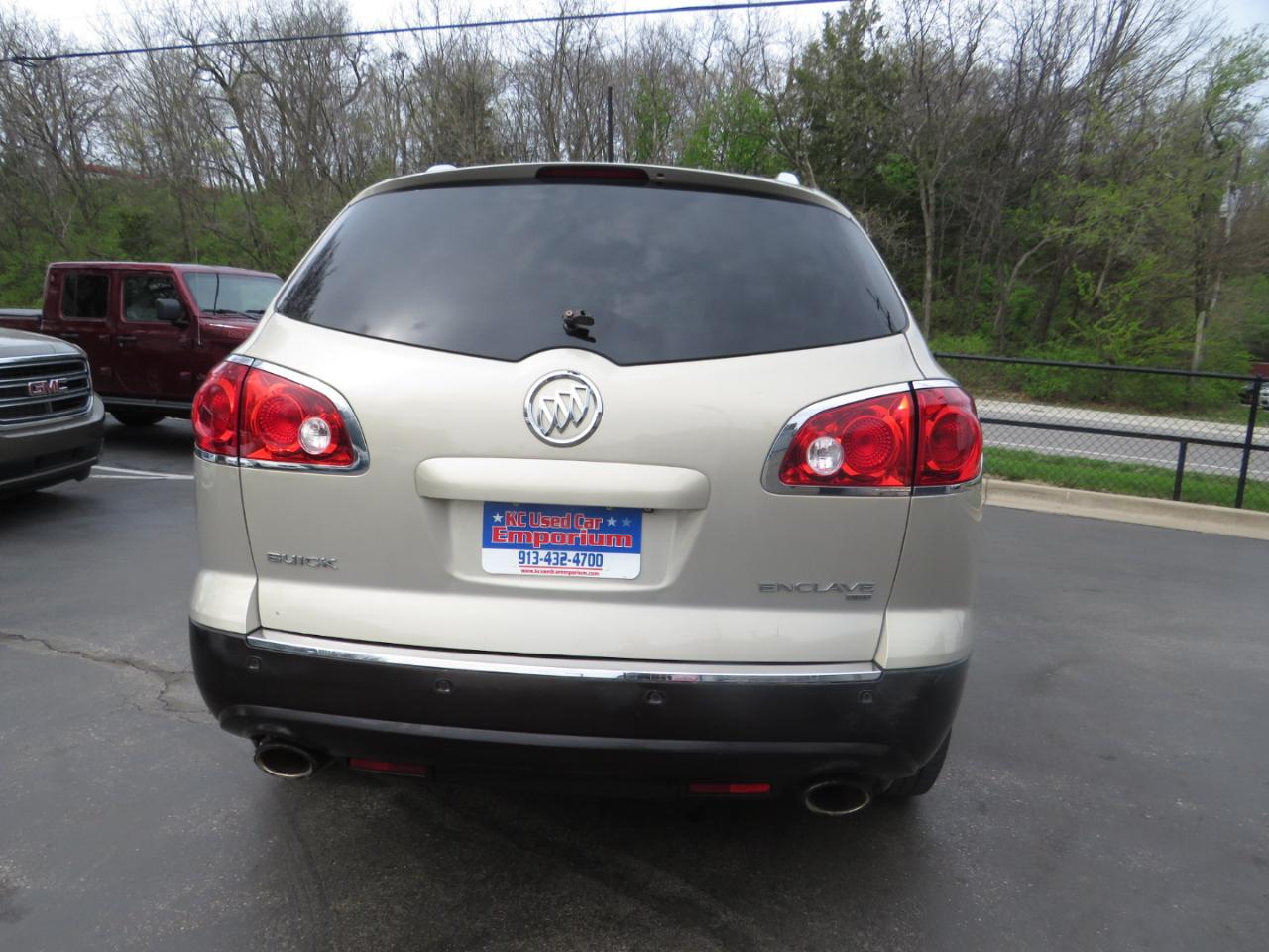 Buick Enclave AWD 4dr Leather 2012