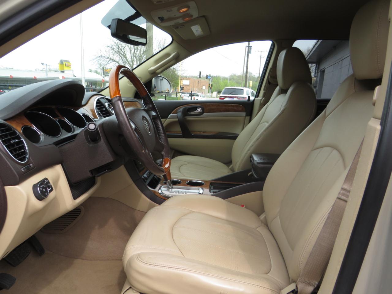 Buick Enclave AWD 4dr Leather 2012