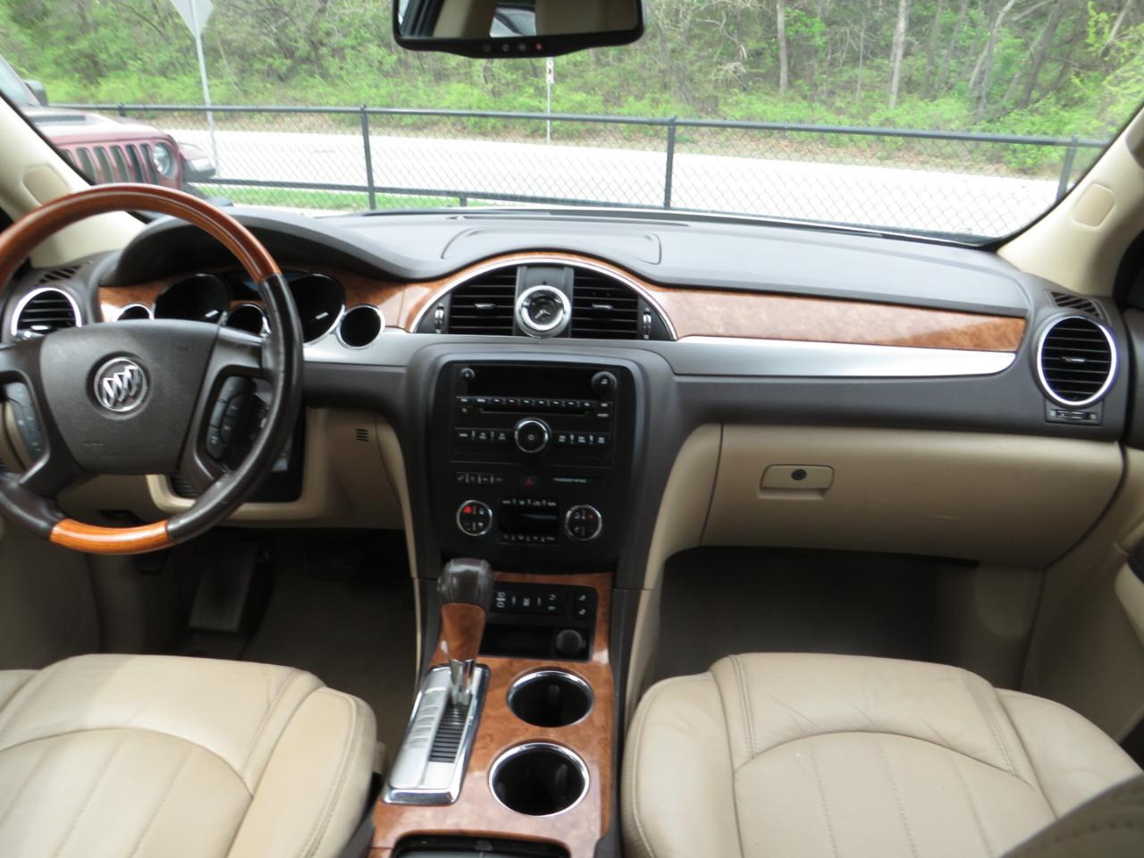 Buick Enclave AWD 4dr Leather 2012