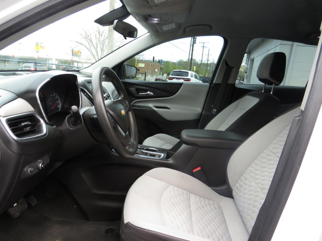 Chevrolet Equinox FWD 4dr L w/1SM 2018