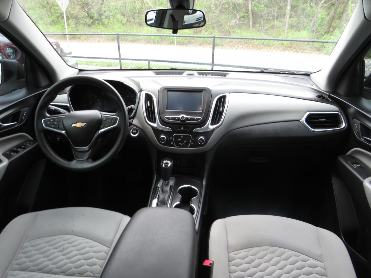 Chevrolet Equinox FWD 4dr L w/1SM 2018