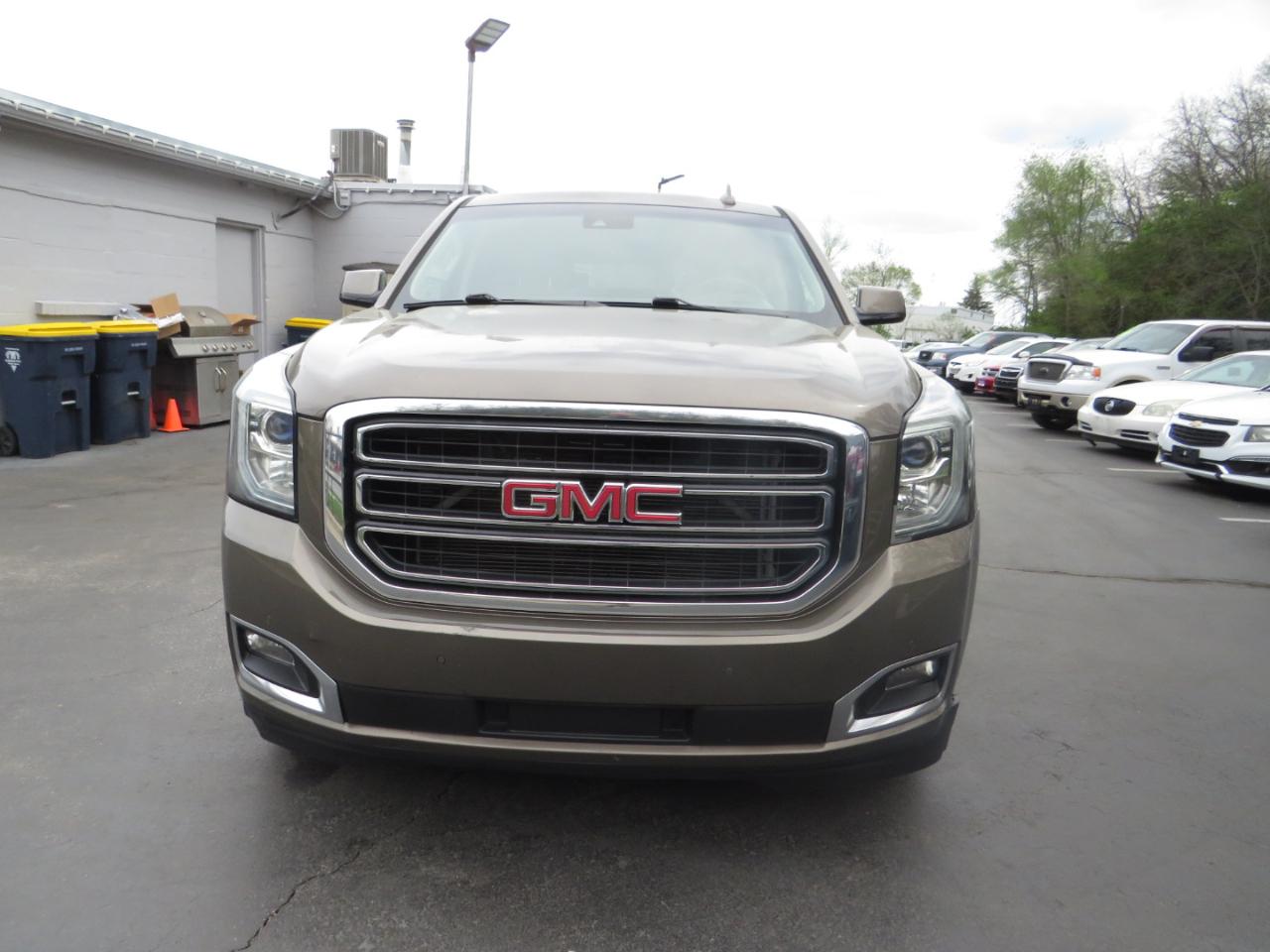 GMC Yukon XL 4WD 4dr SLT 2016
