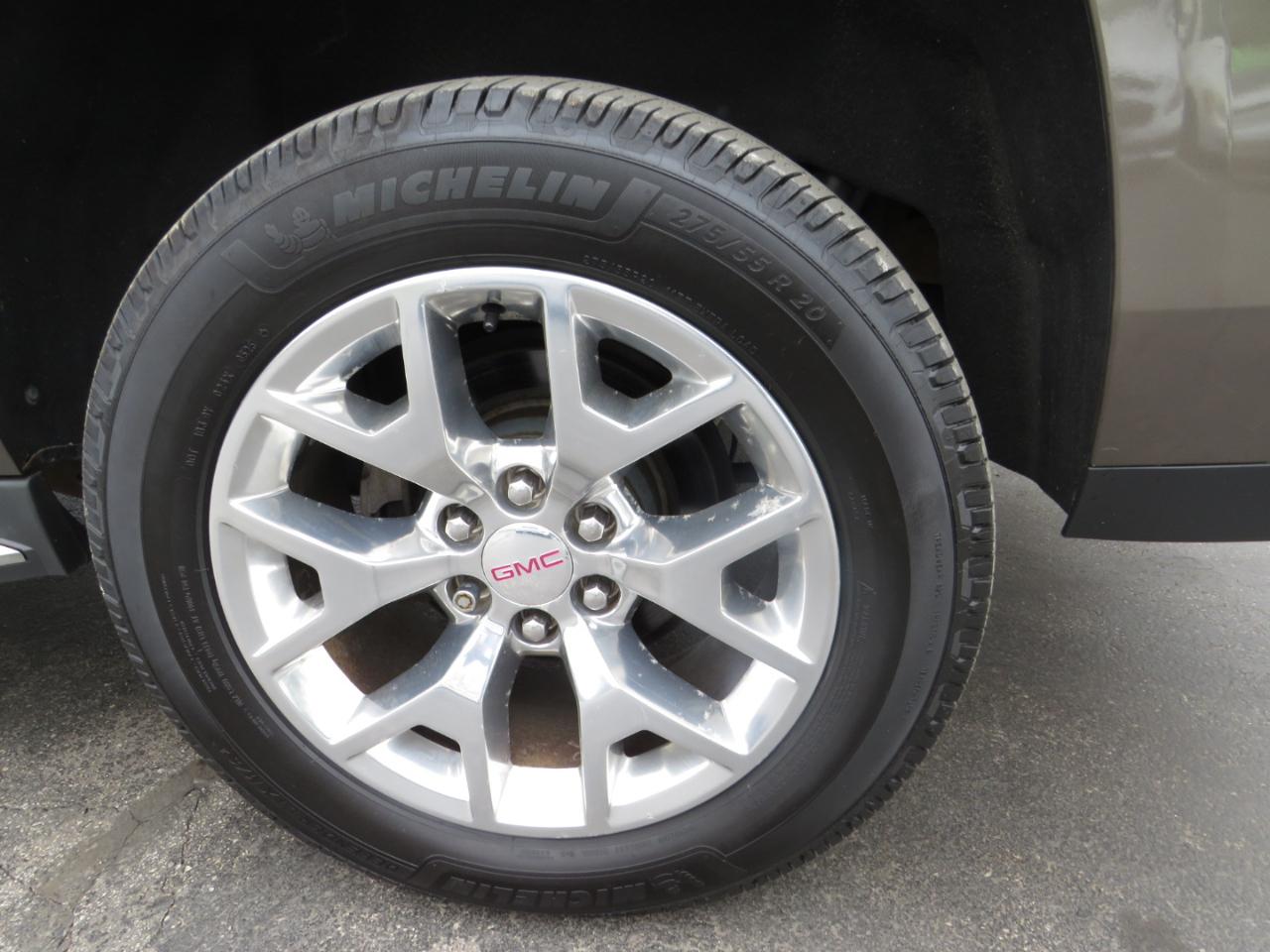 GMC Yukon XL 4WD 4dr SLT 2016