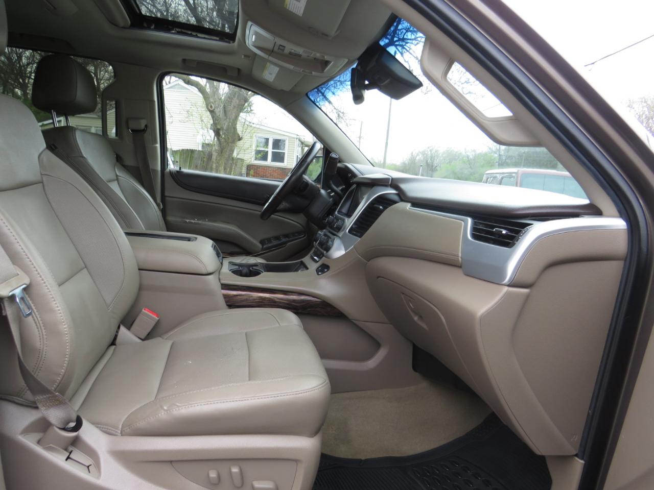 GMC Yukon XL 4WD 4dr SLT 2016