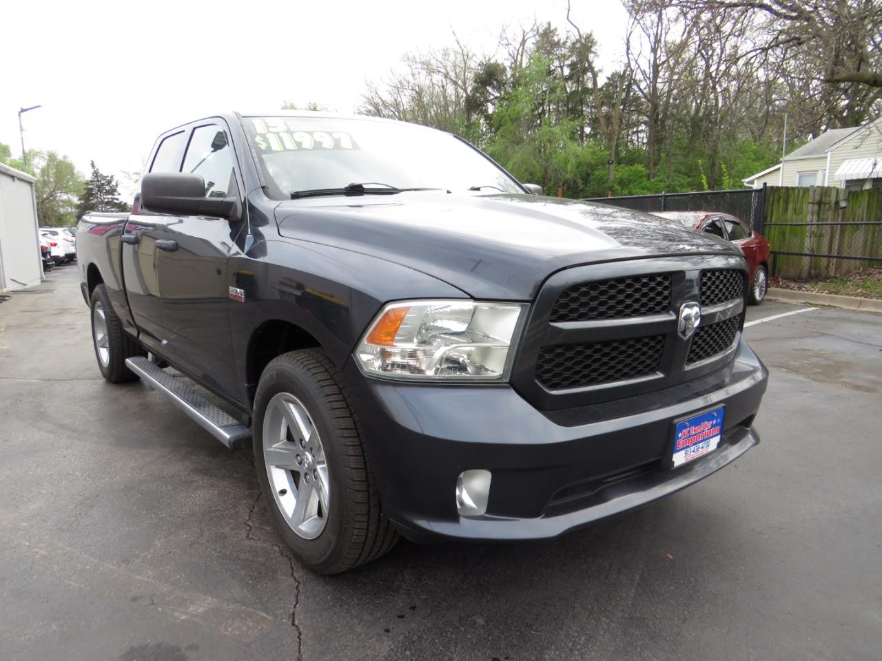 RAM 1500 4WD Quad Cab 140.5" Express 2013