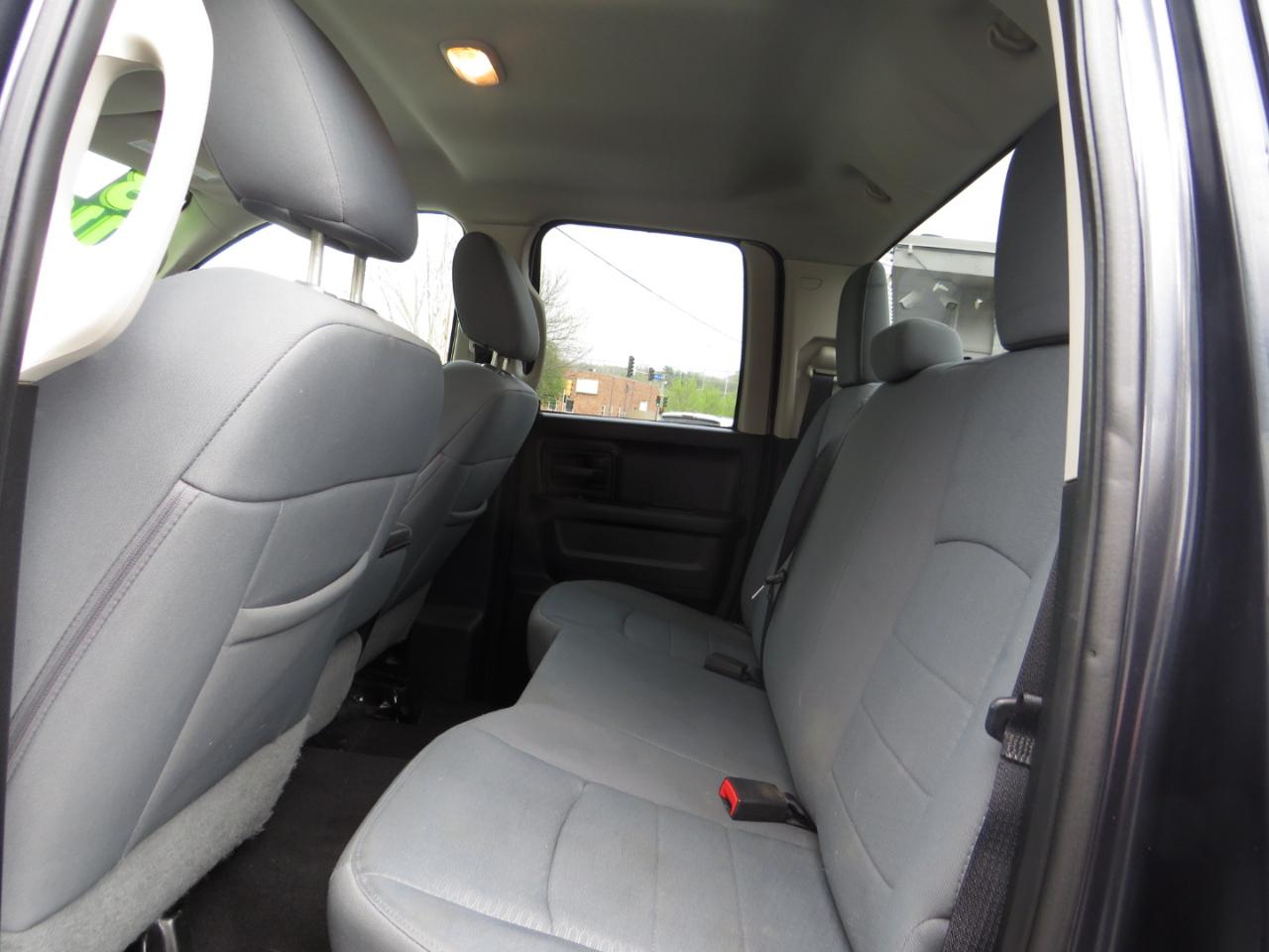 RAM 1500 4WD Quad Cab 140.5" Express 2013