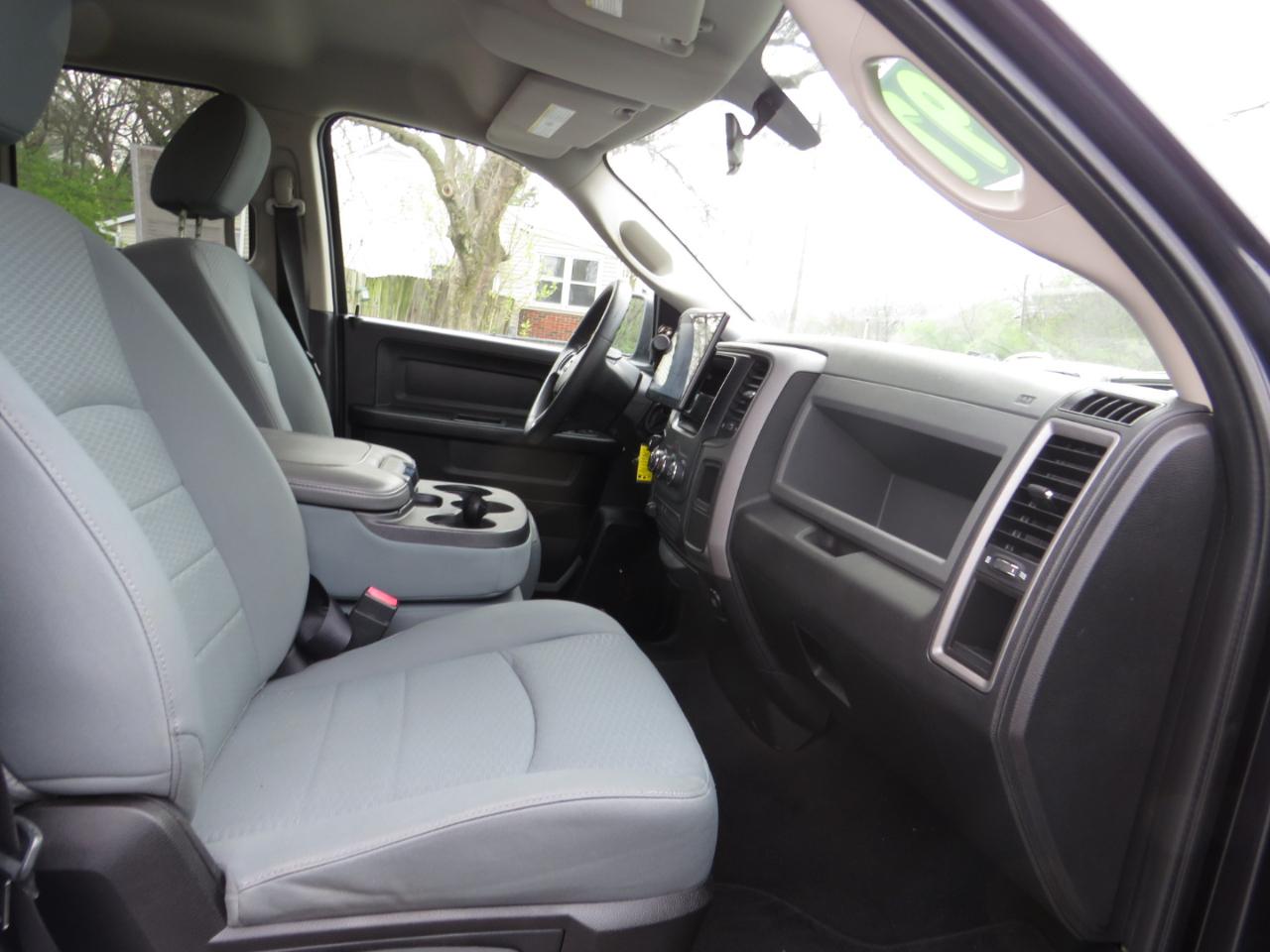 RAM 1500 4WD Quad Cab 140.5" Express 2013