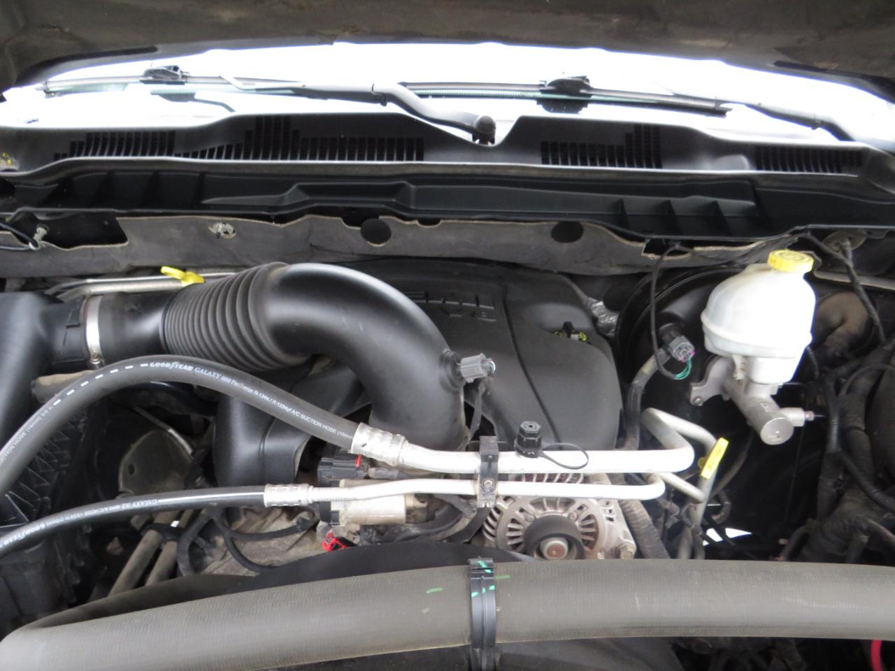 RAM 1500 4WD Quad Cab 140.5" Express 2013