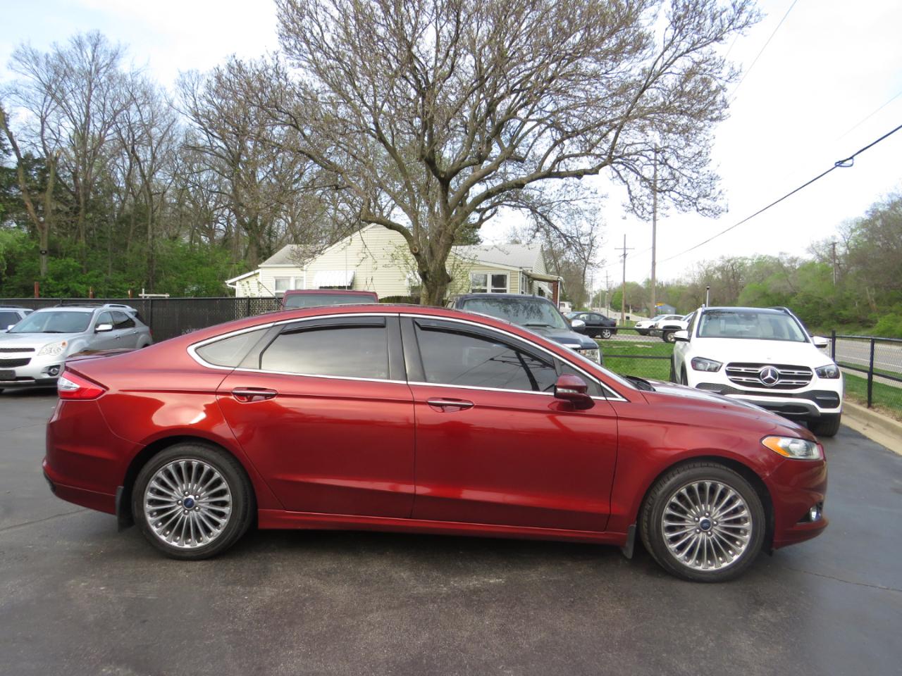 Ford Fusion 4dr Sdn Titanium FWD 2014
