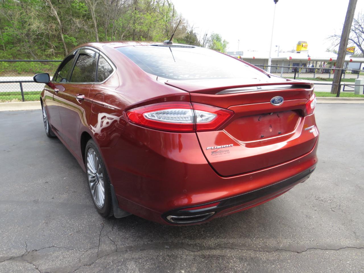 Ford Fusion 4dr Sdn Titanium FWD 2014