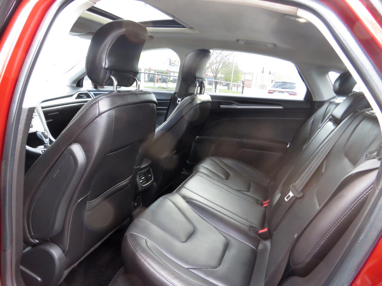 Ford Fusion 4dr Sdn Titanium FWD 2014