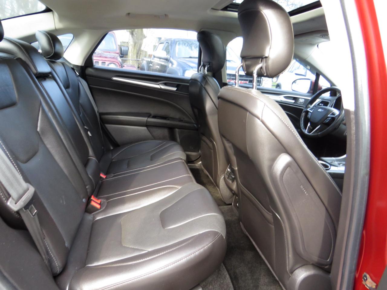 Ford Fusion 4dr Sdn Titanium FWD 2014