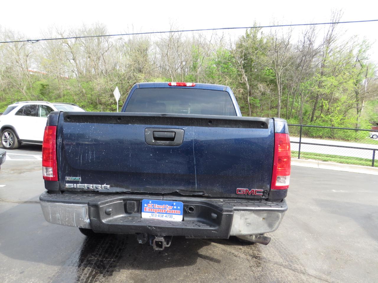 GMC Sierra 1500 4WD Crew Cab 143.5" SL 2011