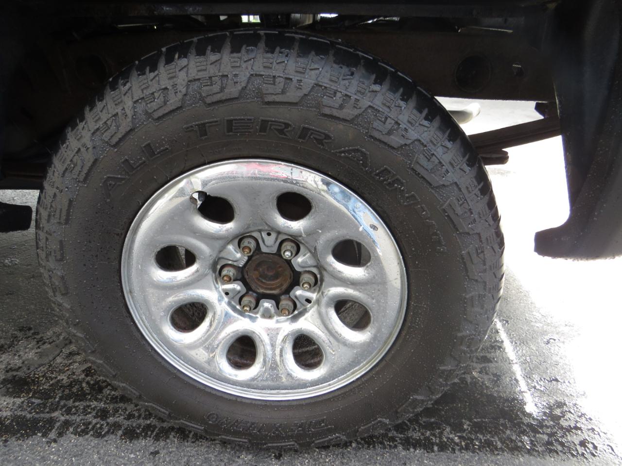 GMC Sierra 1500 4WD Crew Cab 143.5" SL 2011