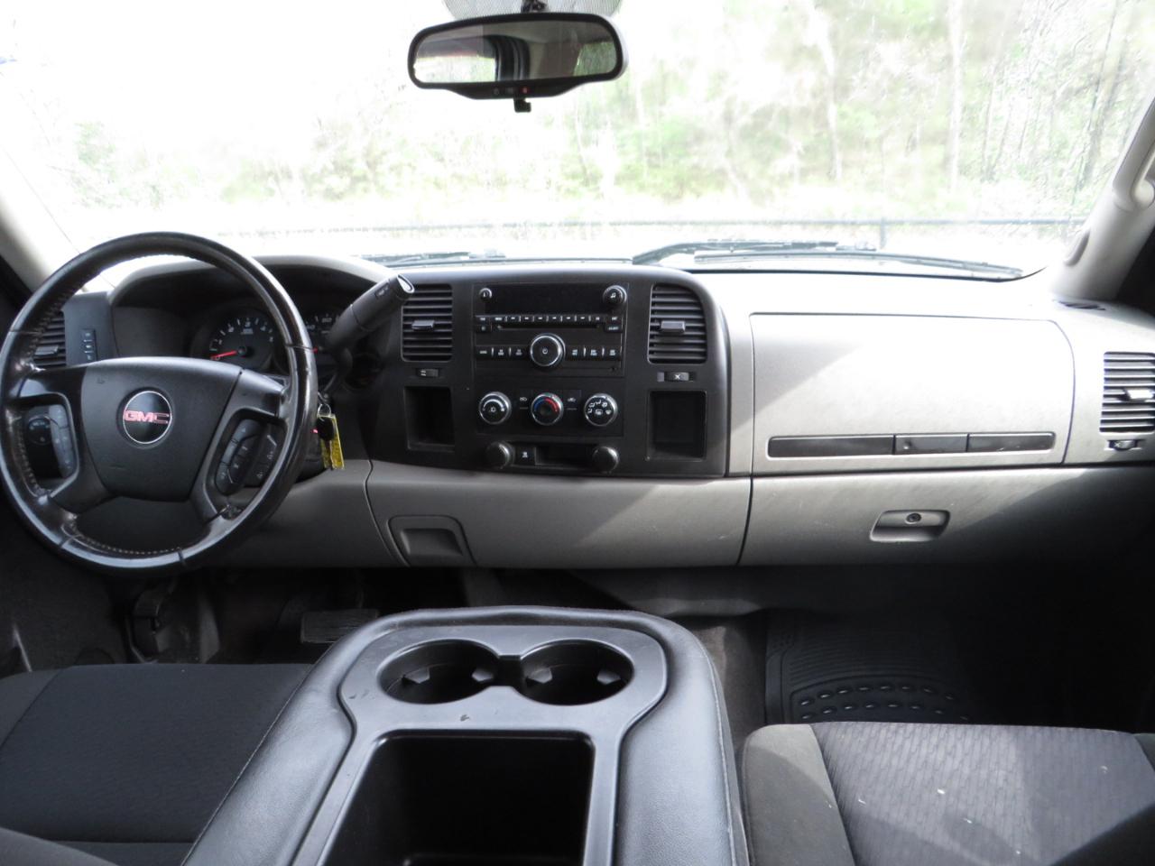 GMC Sierra 1500 4WD Crew Cab 143.5" SL 2011