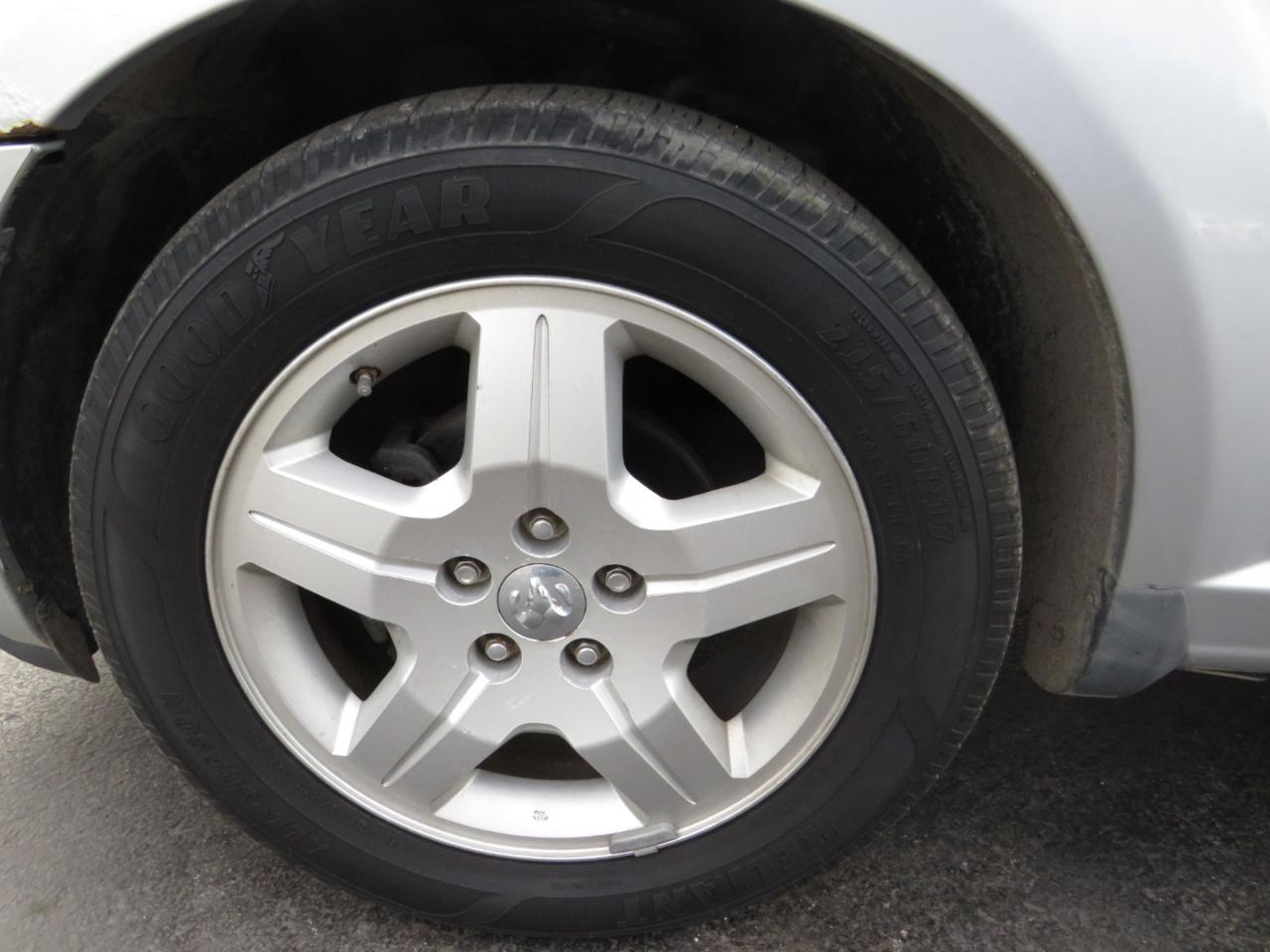 Dodge Caliber 4dr HB SXT FWD 2008